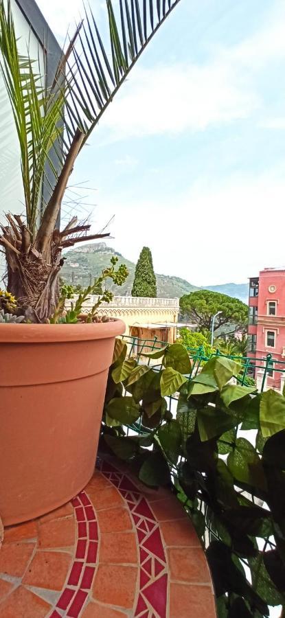 "Sea-See" Studio Taormina Center - Bellissima Vista Mare - Corner Kitchen Exterior foto
